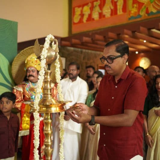 How Simple Childhood Meals at Home Carry the Deepest Lessons in Love and Comfort