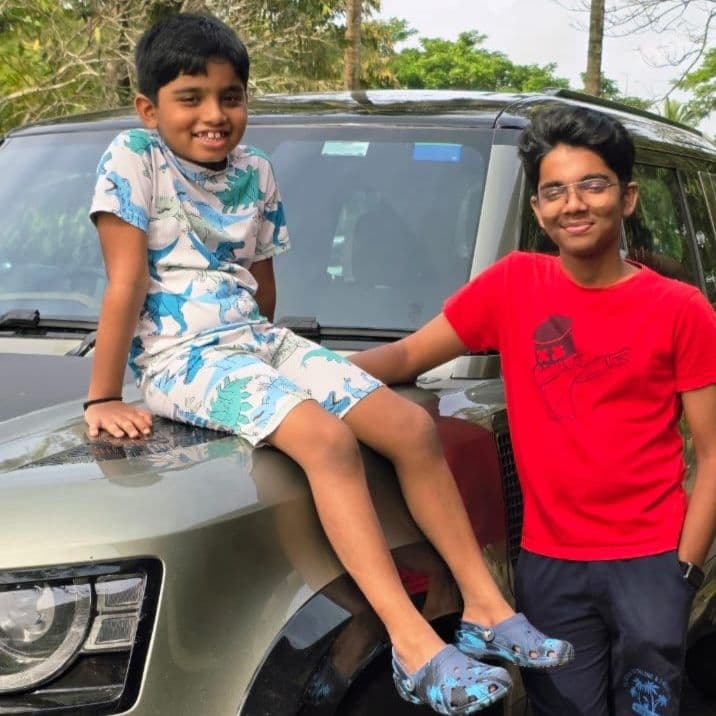 Understanding the 10-Year Generation Gap in a Hyper-Connected World and What It Means for Leaders